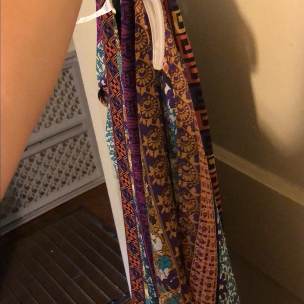 Intu Dress - Picture 3 of 4